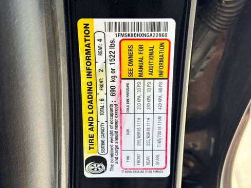 Used 2022 Ford Explorer XLT w/ Equipment Group 202A AWD/4WD image 40