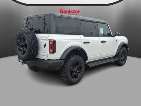 New 2025 Ford Bronco Outer Banks image 3