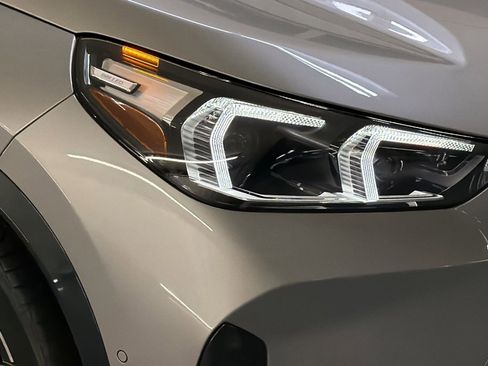 Used 2025 BMW X1 xDrive28i w/ Convenience Package image 10