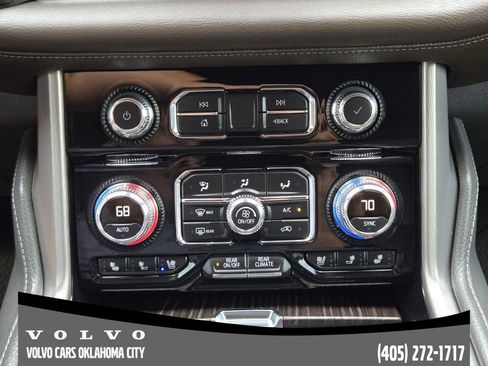 Used 2024 GMC Yukon XL Denali AWD/4WD image 15