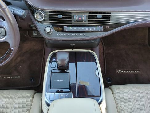 Used 2018 Lexus LS 500 500 Base w/ Luxury Package image 34