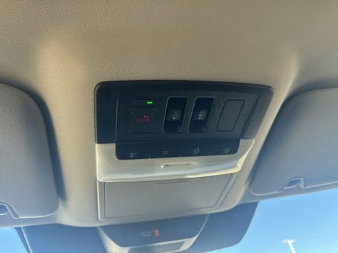 New 2026 Nissan Pathfinder Platinum image 18