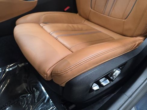 Certified 2023 BMW M550i xDrive w/ Executive Package AWD/4WD image 25