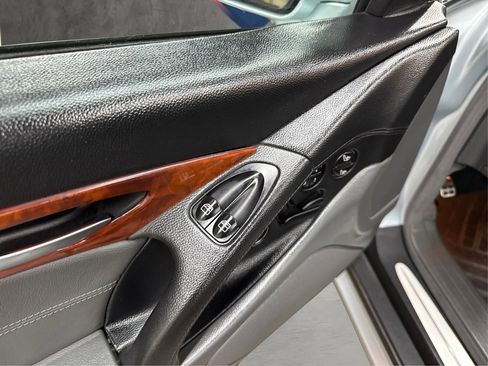 Used 2004 Mercedes-Benz SL 500 w/ AMG Sport Pkg image 26