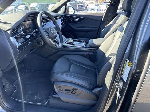 Used 2025 Audi Q7 3.0T Premium Plus image 17