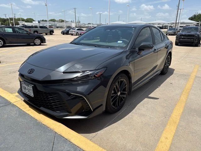 Used 2025 Toyota Camry SE w/ Convenience Package AWD/4WD image 2