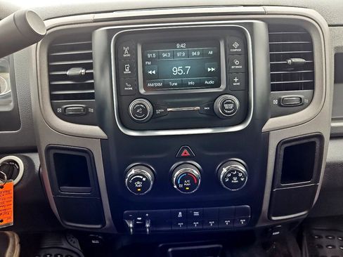 Used 2016 RAM 3500 Tradesman image 33