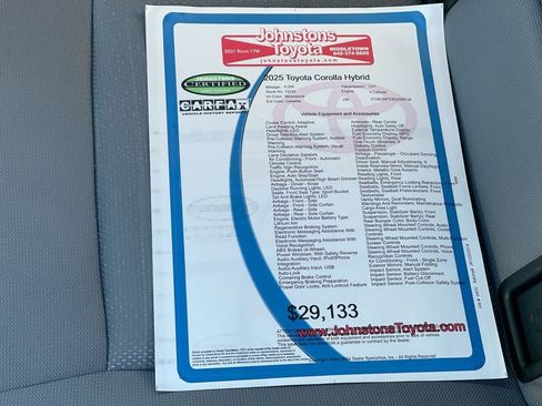 Used 2025 Toyota Corolla SE w/ Convenience Package FWD image 3