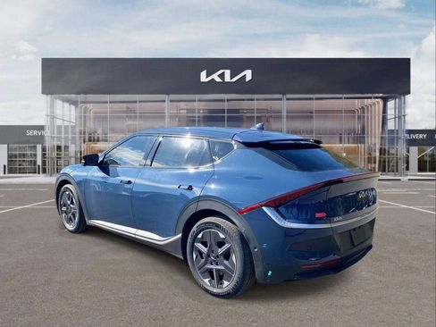 New 2025 Kia EV6 Light w/ Light LR Technology Package RWD image 5