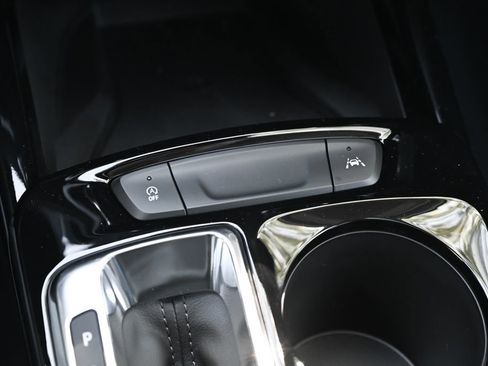 New 2026 Chevrolet Trax LT w/ Sunroof Package FWD image 29