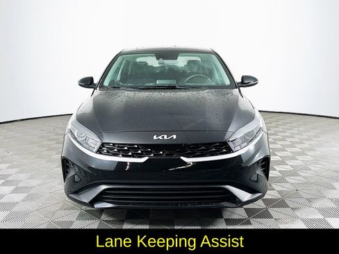 Used 2023 Kia Forte LXS w/ LXS Technology Package image 4