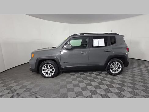 Used 2021 Jeep Renegade Latitude FWD image 50