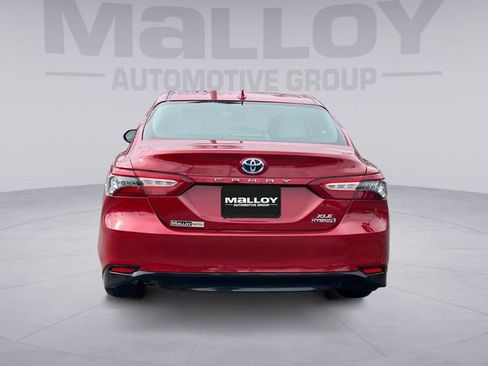 Used 2023 Toyota Camry XLE image 4
