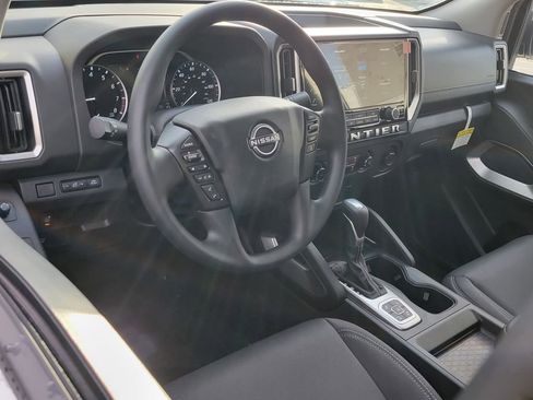 New 2026 Nissan Frontier SV w/ Tow Package AWD/4WD image 4