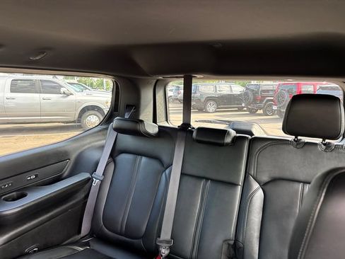 Used 2024 Jeep Wagoneer Series II w/ Rear Seat Video Group 1 AWD/4WD image 9