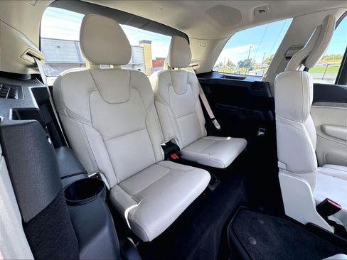 Used 2024 Volvo XC90 T8 Ultimate w/ Protection Package Premier AWD/4WD image 31