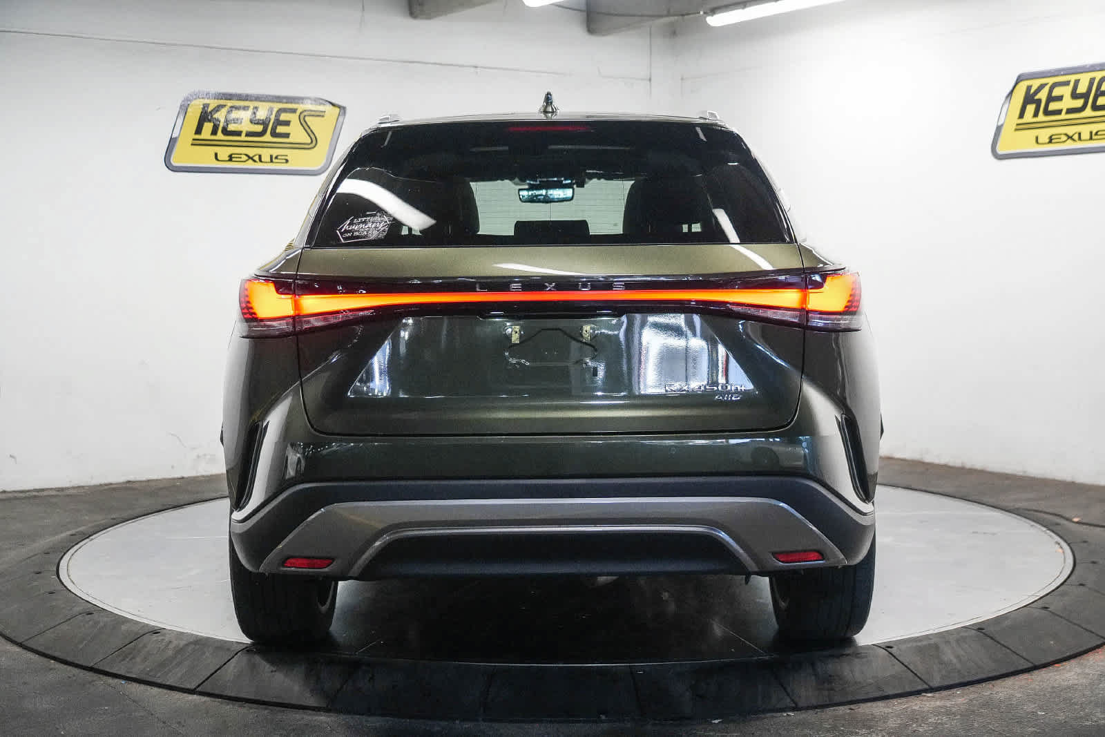 Used 2024 Lexus RX 450h AWD w/ Convenience Package image 5
