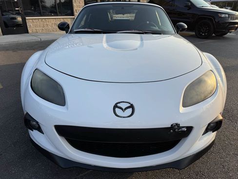 Used 2014 MAZDA MX-5 Miata Club RWD image 10