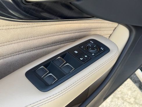 Used 2022 Lexus LS 500 w/ Interior Upgrade Package image 15