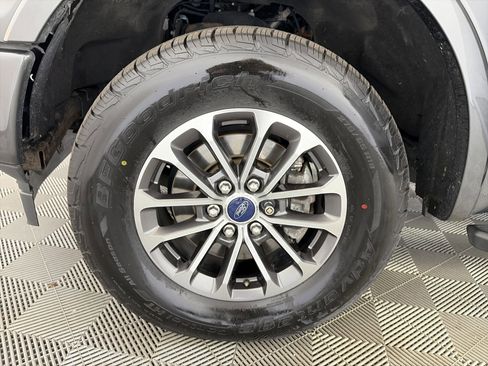 Used 2020 Ford F150 XLT w/ Equipment Group 302A Luxury AWD/4WD image 13