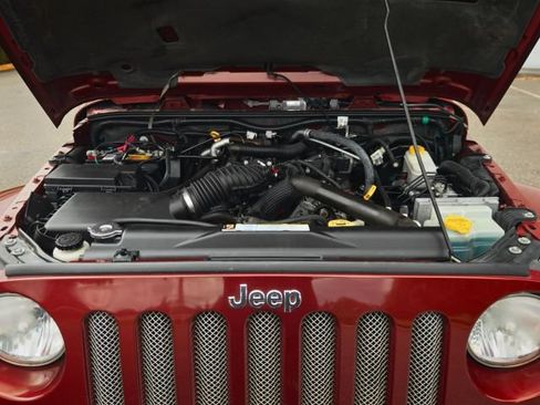 Used 2009 Jeep Wrangler Unlimited Sahara w/ Trailer Tow Group AWD/4WD image 42
