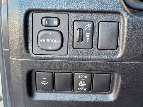 Certified 2018 Toyota 4Runner TRD Off-Road Premium image 32