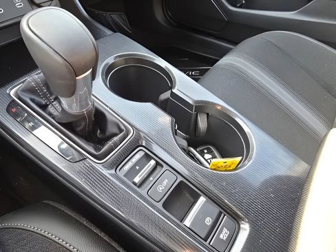 Used 2025 Honda Civic Sport image 28
