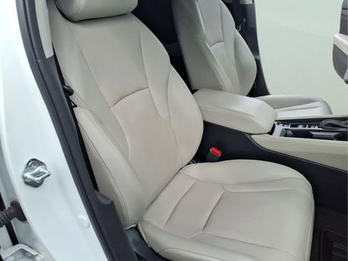 Used 2024 Honda Accord Touring image 12