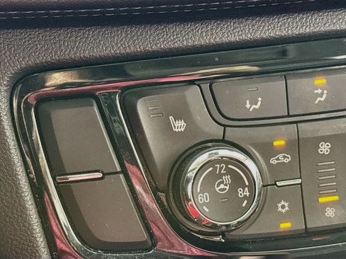 Used 2019 Buick Encore Essence w/ Experience Buick Package AWD/4WD image 3