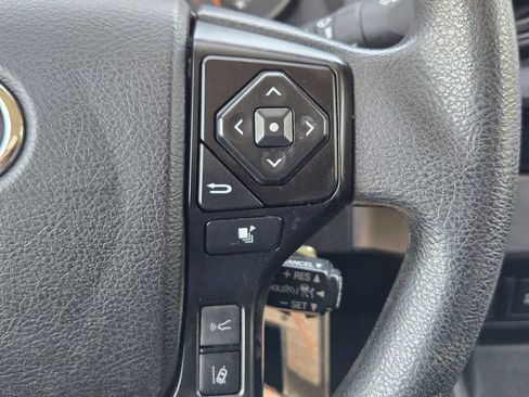 Used 2022 Toyota Tacoma SR RWD image 29