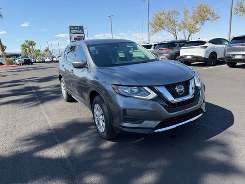 Used 2020 Nissan Rogue S FWD image 3