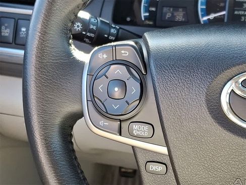 Used 2014 Toyota Camry XLE image 21