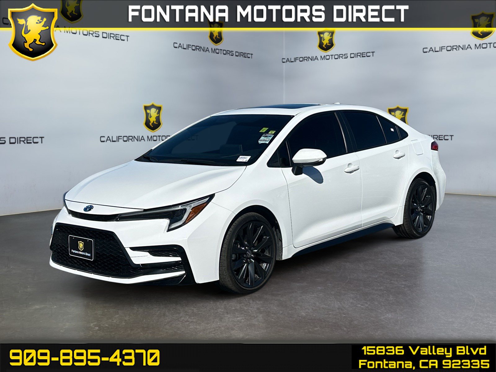 Used 2025 Toyota Corolla SE w/ SE Premium Package FWD image 1