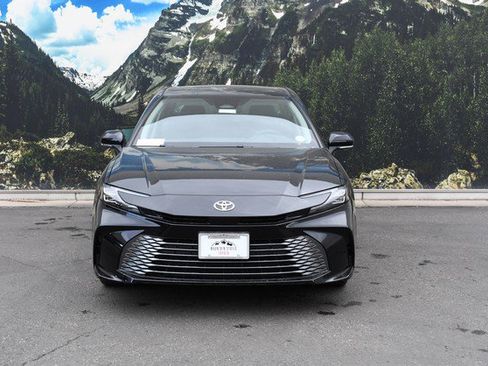 New 2026 Toyota Camry XLE image 2