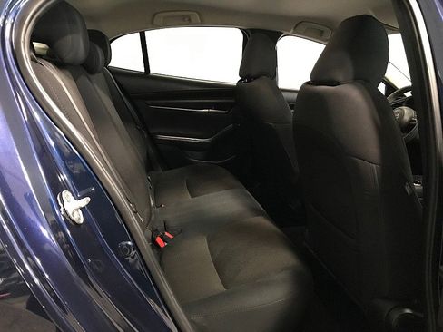 Used 2021 MAZDA MAZDA3 s image 19