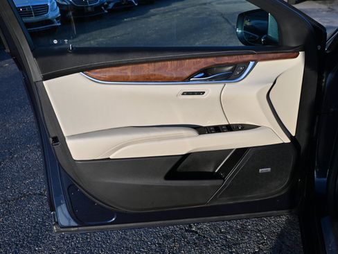 Used 2019 Cadillac XTS Luxury w/ Driver Awareness Package image 20