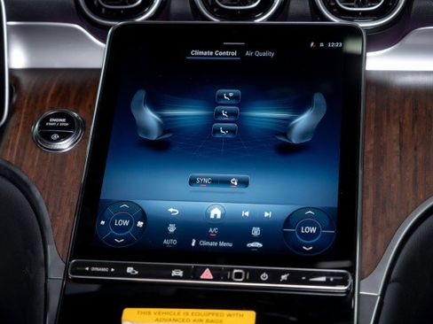 Used 2026 Mercedes-Benz GLC 300 image 17