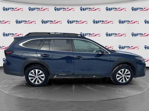 Used 2024 Subaru Outback Premium image 8