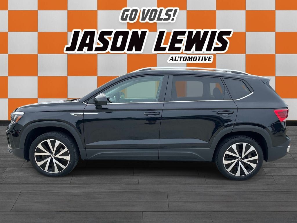 Used 2024 Volkswagen Taos SE FWD image 6
