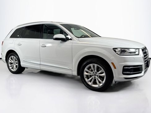 Used 2017 Audi Q7 3.0T Premium image 3