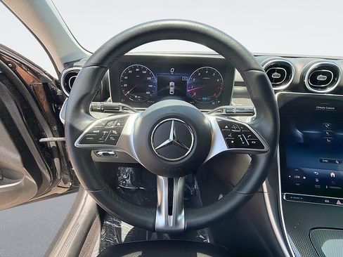 Used 2022 Mercedes-Benz C 300 Sedan image 8