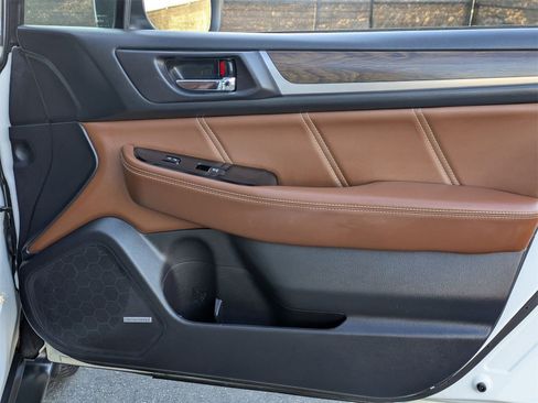 Used 2019 Subaru Outback 3.6R Touring w/ Popular Package #3A image 20