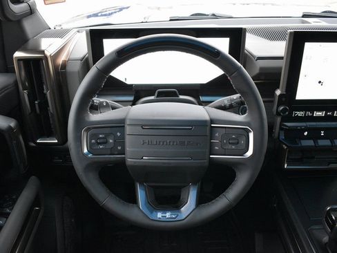 New 2024 GMC Hummer EV 2X w/ Extreme Off-Road Package image 16