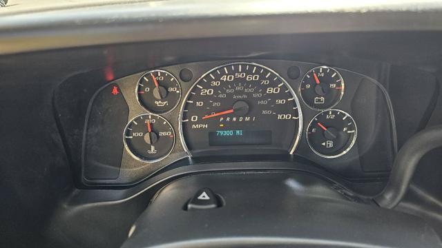 Used 2018 Chevrolet Express 2500 w/ Driver Convenience Package RWD image 14
