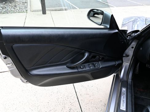 Used 2000 Honda S2000 image 19