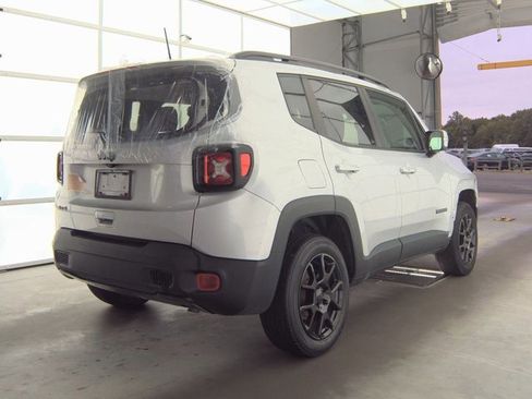 Used 2020 Jeep Renegade Altitude image 2