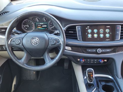Used 2018 Buick Enclave Essence image 25
