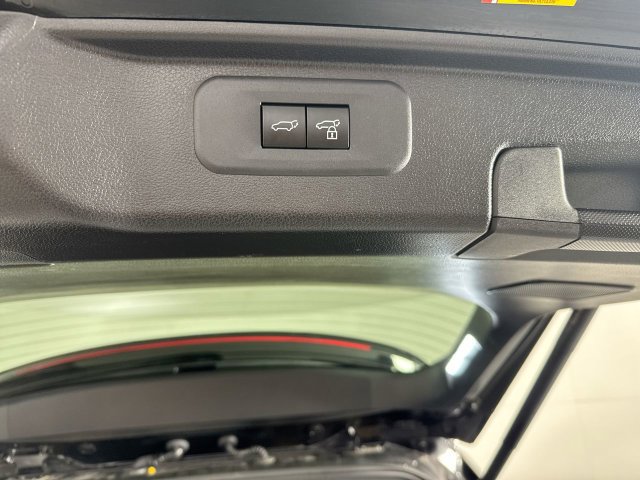 Used 2026 Toyota Grand Highlander AWD Hybrid image 36