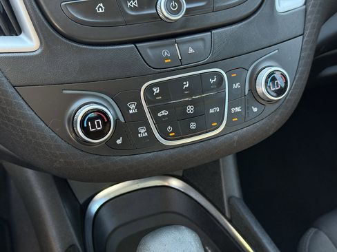 Used 2024 Chevrolet Malibu LT image 22