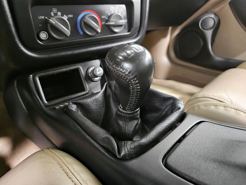 Used 2002 Pontiac Firebird Formula image 38